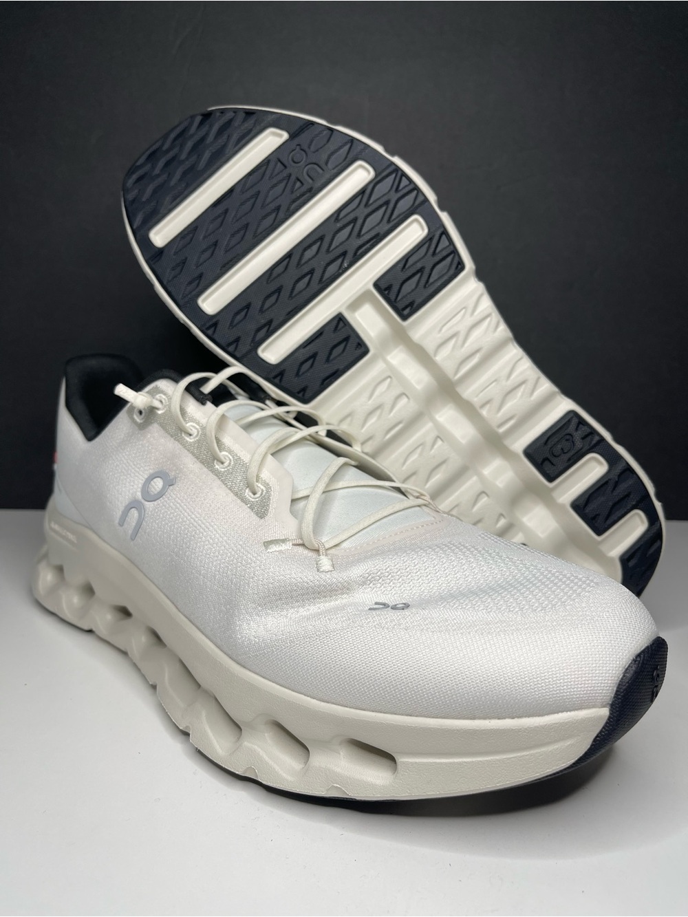 On Running CloudTilt Pearl Ice Men's Size 13